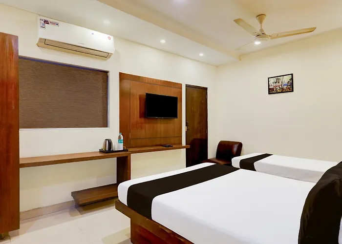 Hotel O Queen Shell Residency Vadapalani